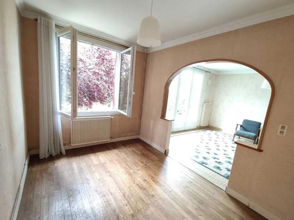Vente                                                      Maison
                        
                     3 pièces                      68 m2                     à Rezé