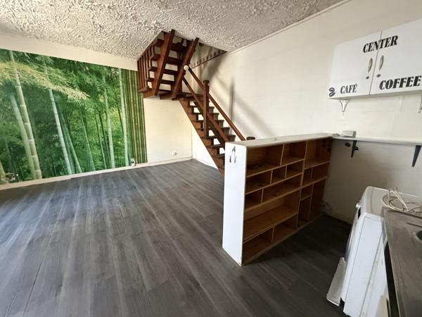 Immeuble
         5 pièces
        - 85 m² 121 900 € *