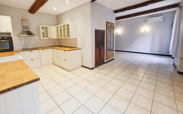 Maison à vendre    4 pièces •  Lambesc