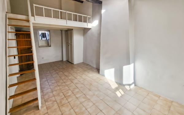 Maison à vendre    4 pièces •  Lambesc