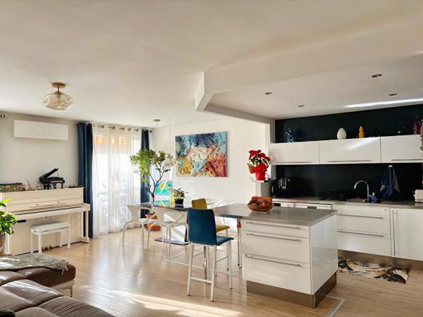 Appartement 3 pièces de 81m² - Centre -Castanet-Tolosan - Dernier étage, Terrasse