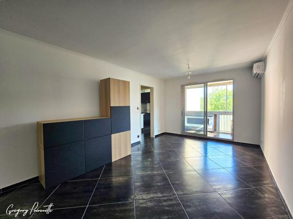 Appartement T3 avec loggia prioche université