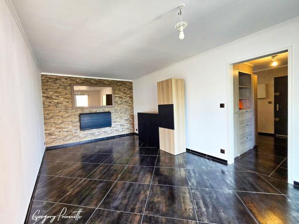 Appartement T3 avec loggia prioche université