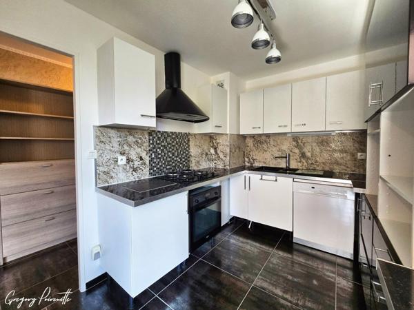 Appartement T3 avec loggia prioche université