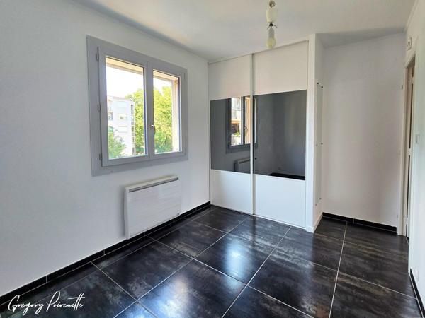 Appartement T3 avec loggia prioche université