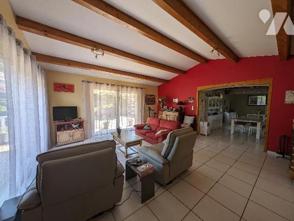 SAINT PERAY - Maison de campagne de type 5 d'env. 120 m² + 1773 m² terrain