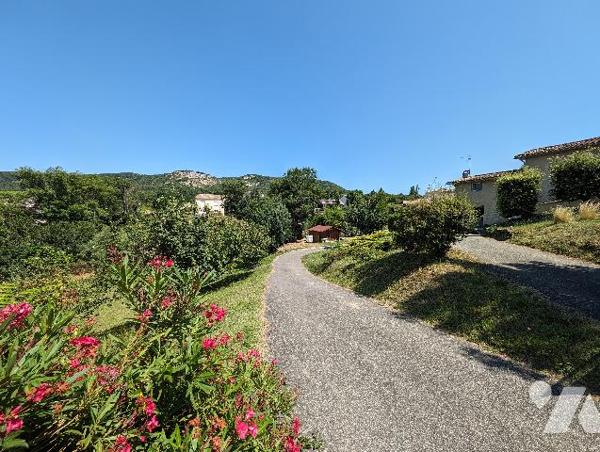 SAINT PERAY - Maison de campagne de type 5 d'env. 120 m² + 1773 m² terrain