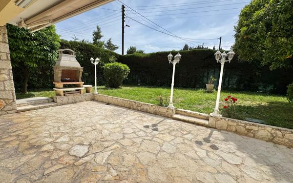 Maison à vendre    5 pièces • 149,71 m2 Cagnes-sur-Mer