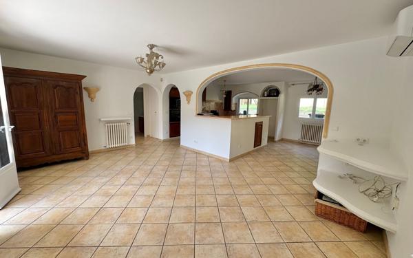 Maison à vendre    5 pièces • 149,71 m2 Cagnes-sur-Mer