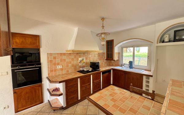 Maison à vendre    5 pièces • 149,71 m2 Cagnes-sur-Mer