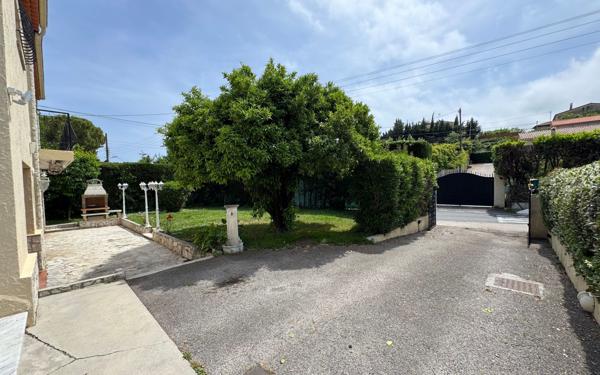 Maison à vendre    5 pièces • 149,71 m2 Cagnes-sur-Mer