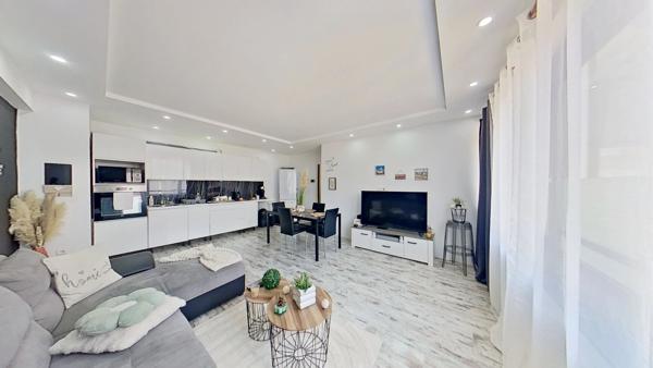 À vendre – F2 bis modulable et bien situé – Place du Forum à Metz