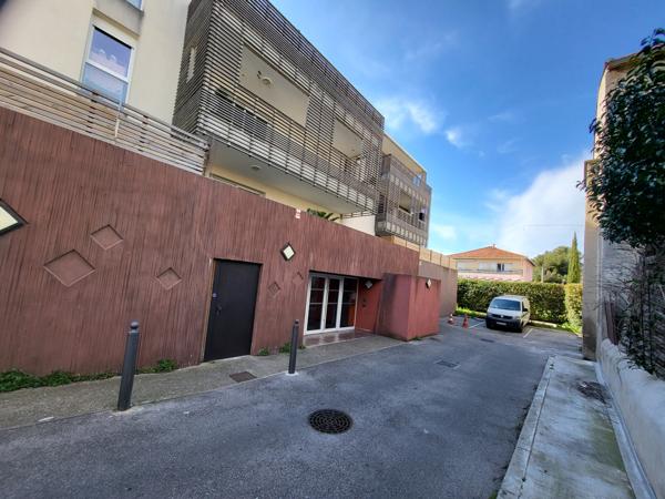 Marseille (13009) APPARTEMENT D'ARCHITECTE 2 PIECES AVEC LOGGIA