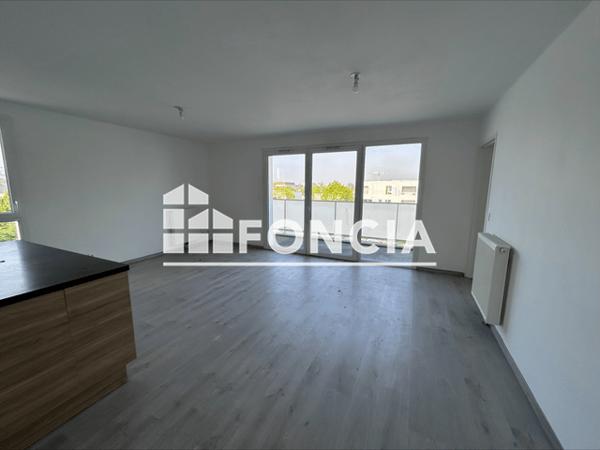 Location Appartement 3 pièces 72.41 m² - 201 RUE FILBERTVILLE Lille 59000