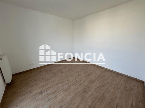 Location Appartement 3 pièces 72.41 m² - 201 RUE FILBERTVILLE Lille 59000