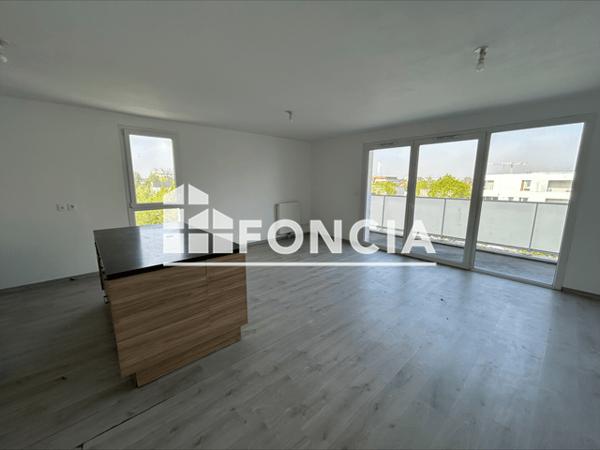 Location Appartement 3 pièces 72.41 m² - 201 RUE FILBERTVILLE Lille 59000