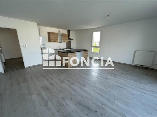 Location Appartement 3 pièces 72.41 m² - 201 RUE FILBERTVILLE Lille 59000