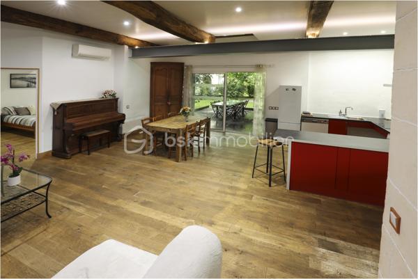 Corps de ferme de 220,30 m²