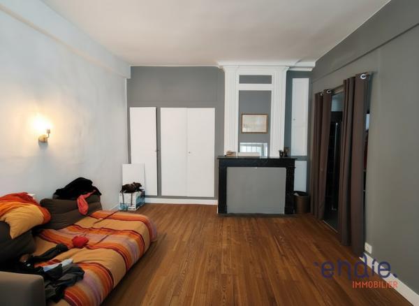 Maison de ville de 209m² avec terrasse de 18 m² et grand garage