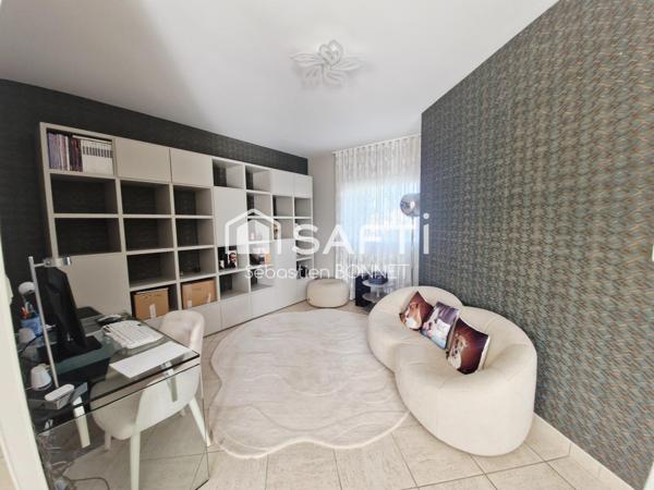 Maison plain pied sans travaux 157m² piscine garage double