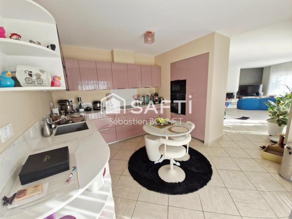 Maison plain pied sans travaux 157m² piscine garage double