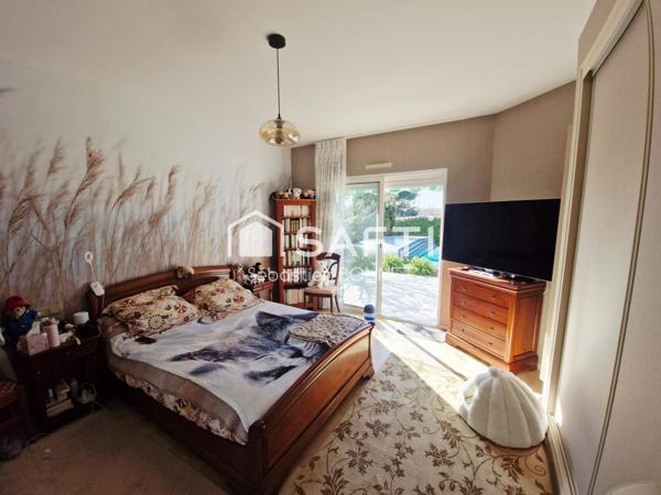 Maison plain pied sans travaux 157m² piscine garage double