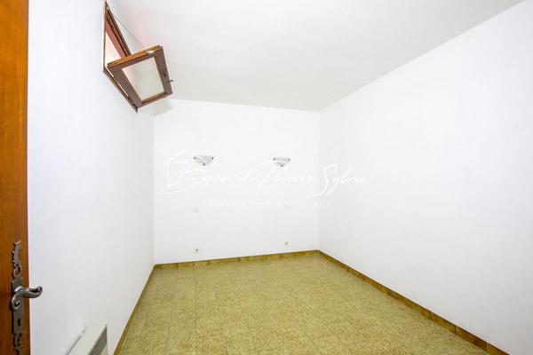 Immeuble de rapport  de 313 m2 avec commerce à Apt (84)