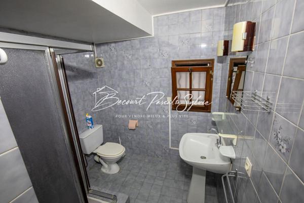 Immeuble de rapport  de 313 m2 avec commerce à Apt (84)