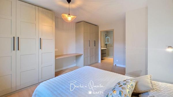 Maison rénovée, plain-pied, 900 m2, RER C à pied