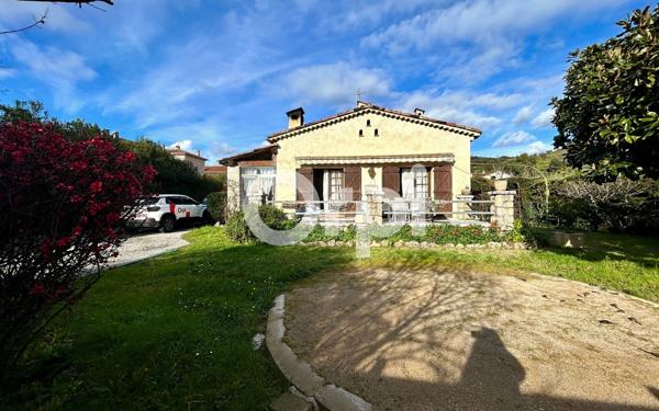 Maison à vendre    5 pièces •  Pégomas