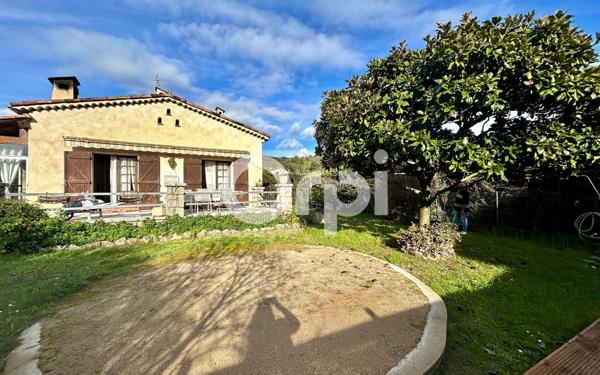 Maison à vendre    5 pièces •  Pégomas