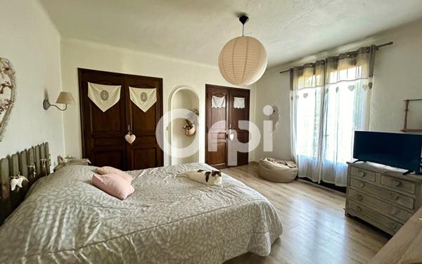 Maison à vendre    5 pièces •  Pégomas