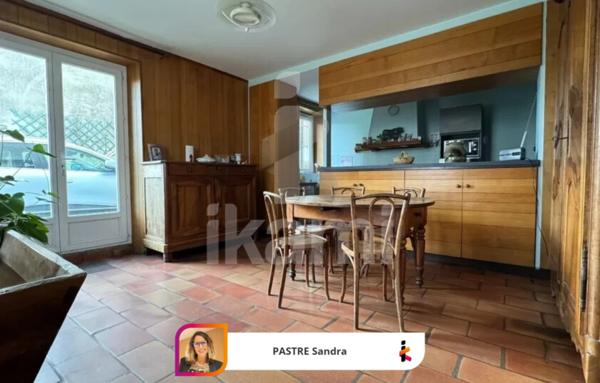 Châtillon St Jean. Charmante maison familiale avec garage, cave, dépendance et hangar