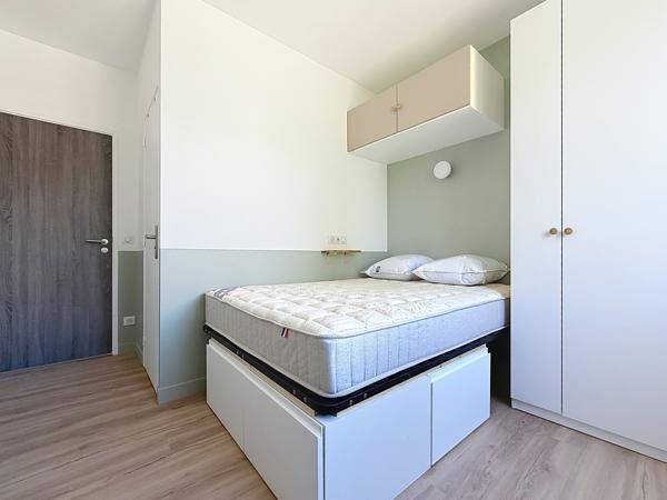 Immeuble
         8 pièces
        - 117 m² Exclusivité 735 000 € *