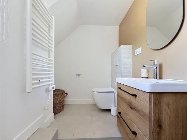 Immeuble
         8 pièces
        - 117 m² Exclusivité 735 000 € *