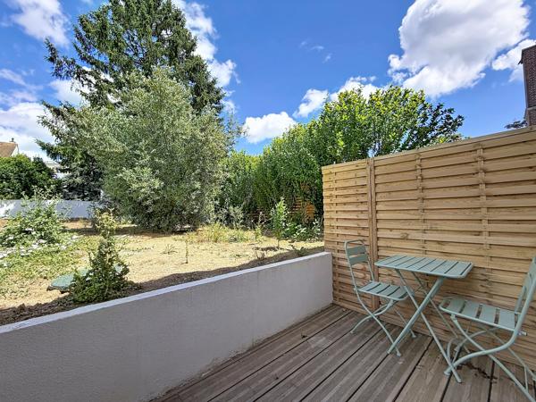 Immeuble
         8 pièces
        - 117 m² Exclusivité 735 000 € *