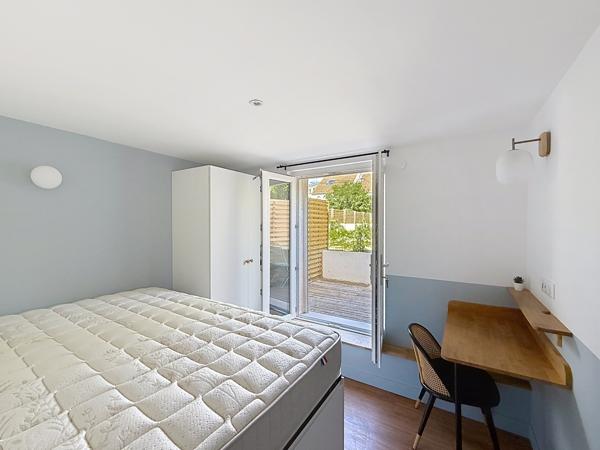 Immeuble
         8 pièces
        - 117 m² Exclusivité 735 000 € *