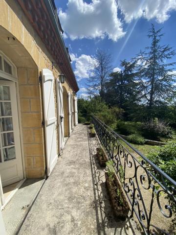 Vente Maison 6 pièces 250 m2 à Gourdon