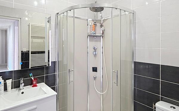 Maison à vendre    4 pièces •  Saint-Just-Malmont