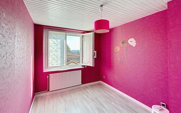 Maison à vendre    4 pièces •  Saint-Just-Malmont