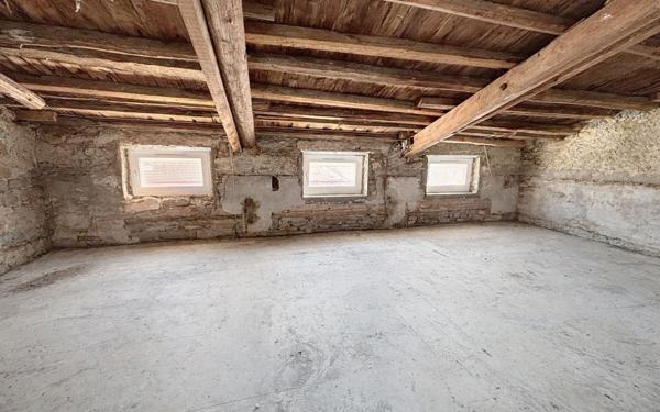 Maison à vendre    4 pièces •  Saint-Just-Malmont