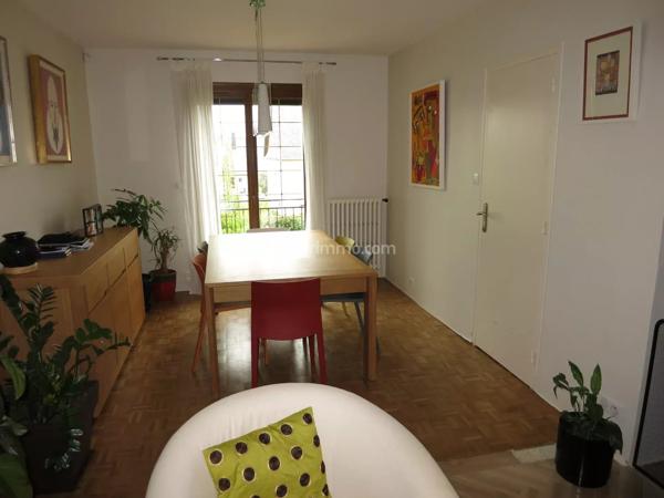 Location                                                      Maison
                        
                     7 pièces                      130 m2                     à La Chapelle-des-Fougeretz