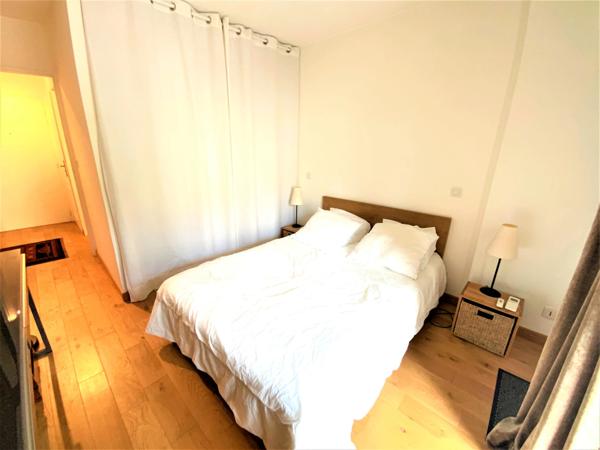 Dpt Alpes Maritimes (06), à vendre CANNES- Oxford appartement T2 , cave et garage