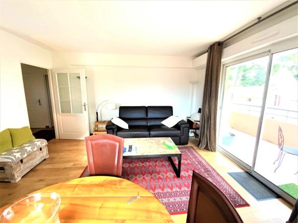 Dpt Alpes Maritimes (06), à vendre CANNES- Oxford appartement T2 , cave et garage