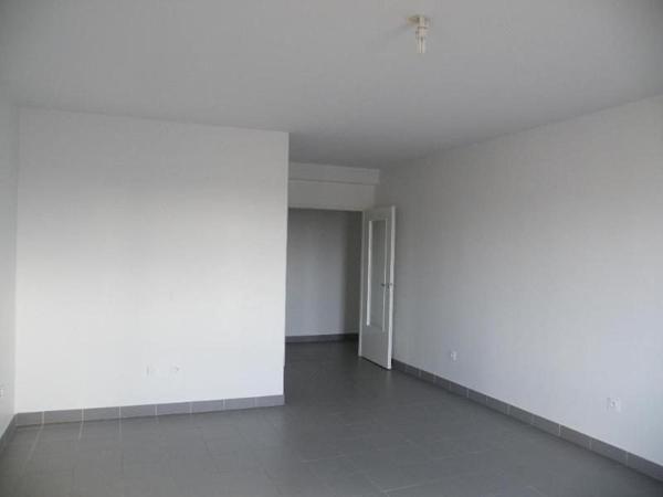 Appartement à louer 4 pièces 104.03m²