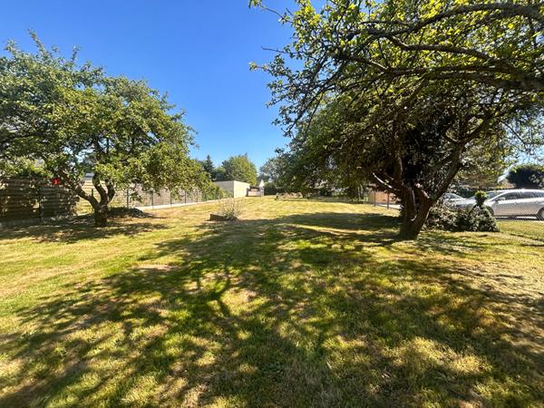 Terrain 452m² les essarts - plat - sans vis à vis - sud