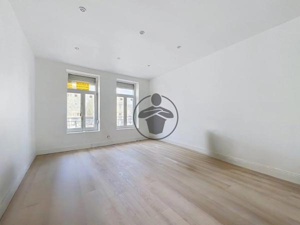 Location                                                      Appartement
                        
                     1 pièces                      26 m2                     à Saint-Quentin