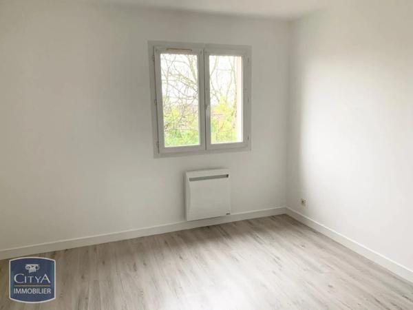 Maison à louer 3 pièces 59.51m² Niort (79000)