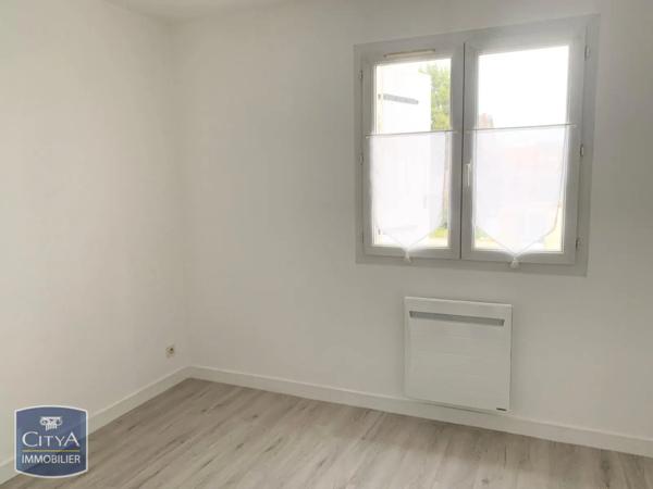 Maison à louer 3 pièces 59.51m² Niort (79000)