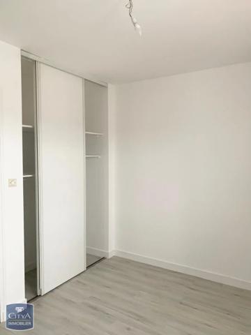 Maison à louer 3 pièces 59.51m² Niort (79000)